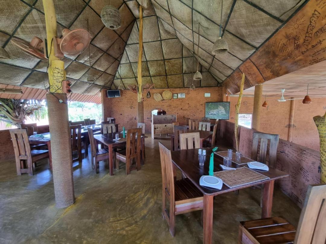 Yala Peace Cottages Tissamaharama Exterior foto